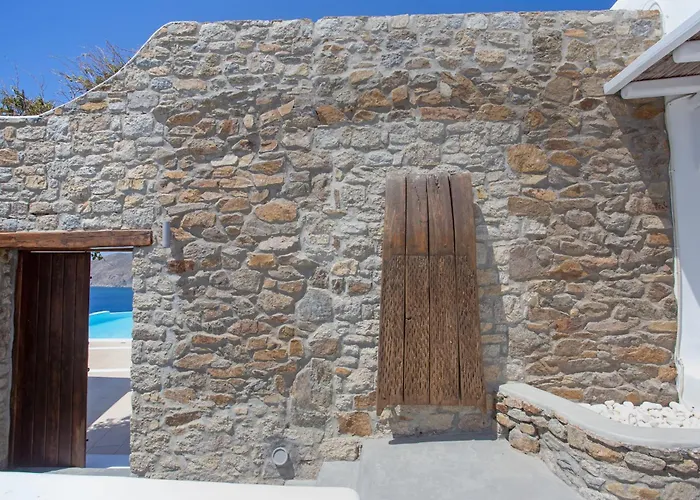 South Star Private Pool * Καλό Λιβάδι