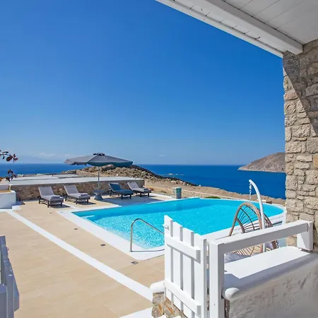 South Star Private Pool Вилла