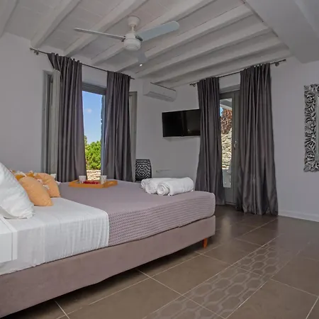 South Star Private Pool